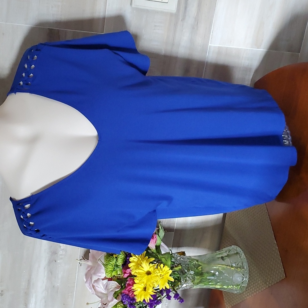 Short Sleeve Top